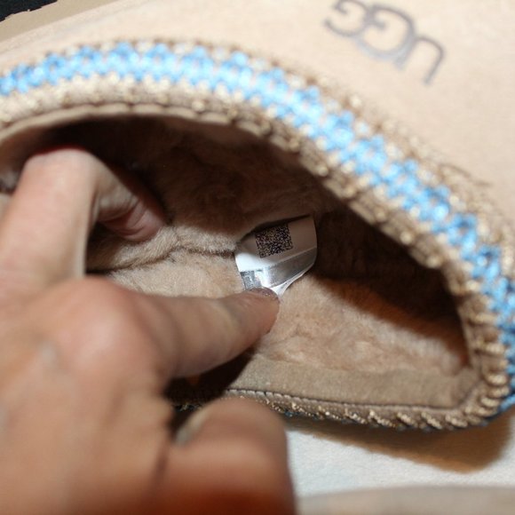 NIB UGG MEN'S TASMAN SUEDE SHEARLING LINED SLIP ON SLIPPERS - Picture 6 of 7